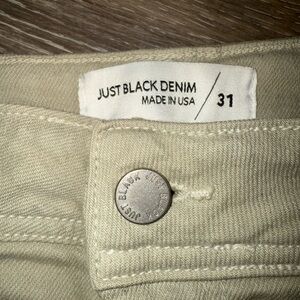 Just Black Denim pistachio colored Jeans